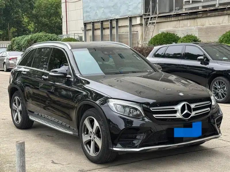 2017 Mercedes-Benz GLC 300 4MATIC Dynamic — миниатюра 3