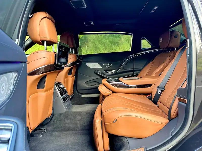 Maybach S-Class 2020 S 450 4MATIC Collector's Edition — миниатюра 11