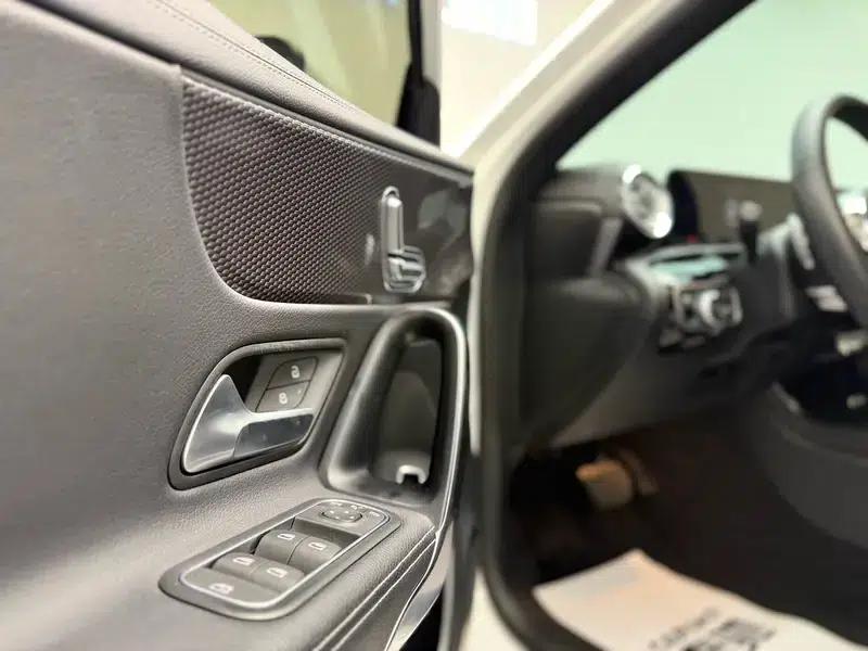Mercedes-Benz A-Class 2022 Facelift A 200 L Sport Sedan Fashion Edition — миниатюра 17