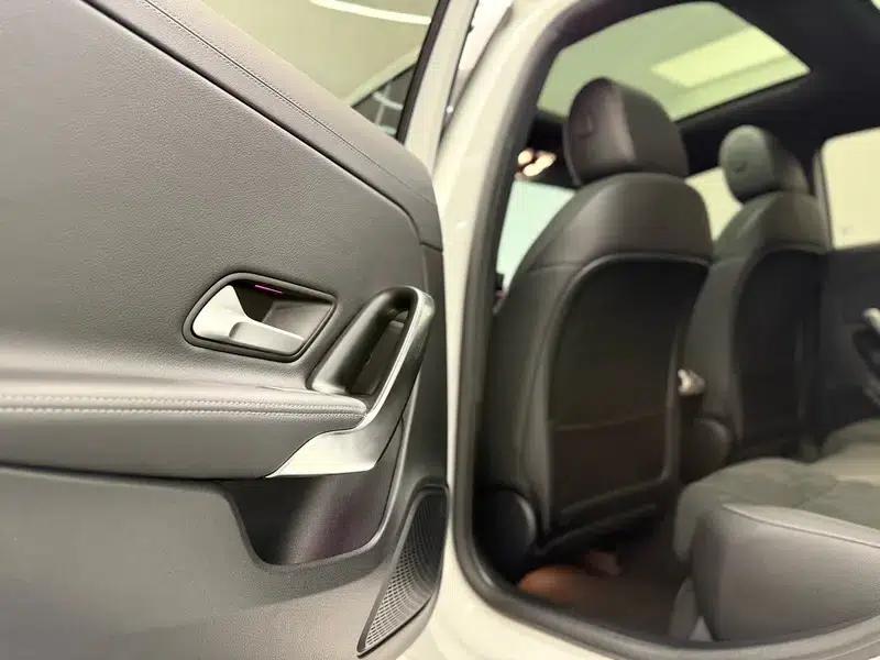 Mercedes-Benz A-Class 2022 Facelift A 200 L Sport Sedan Fashion Edition — миниатюра 20