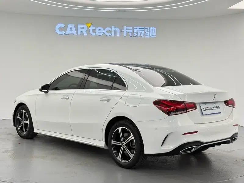 Mercedes-Benz A-Class 2022 Facelift A 200 L Sport Sedan Fashion Edition — миниатюра 4