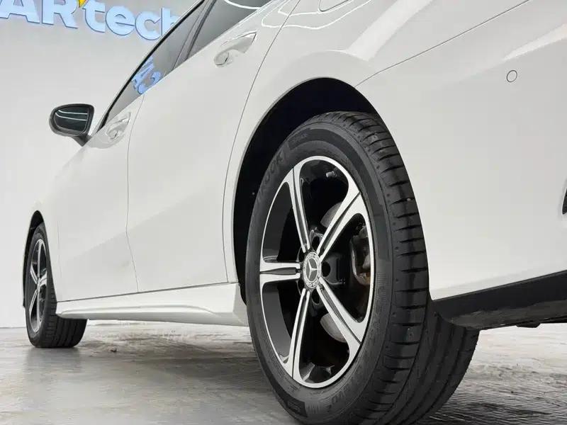 Mercedes-Benz A-Class 2022 Facelift A 200 L Sport Sedan Fashion Edition — миниатюра 10