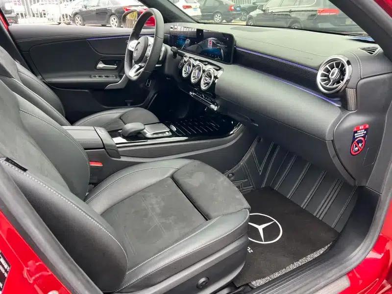 Mercedes-Benz A-Class 2021 A 200 L Sport Sedan Fashion Edition — миниатюра 12