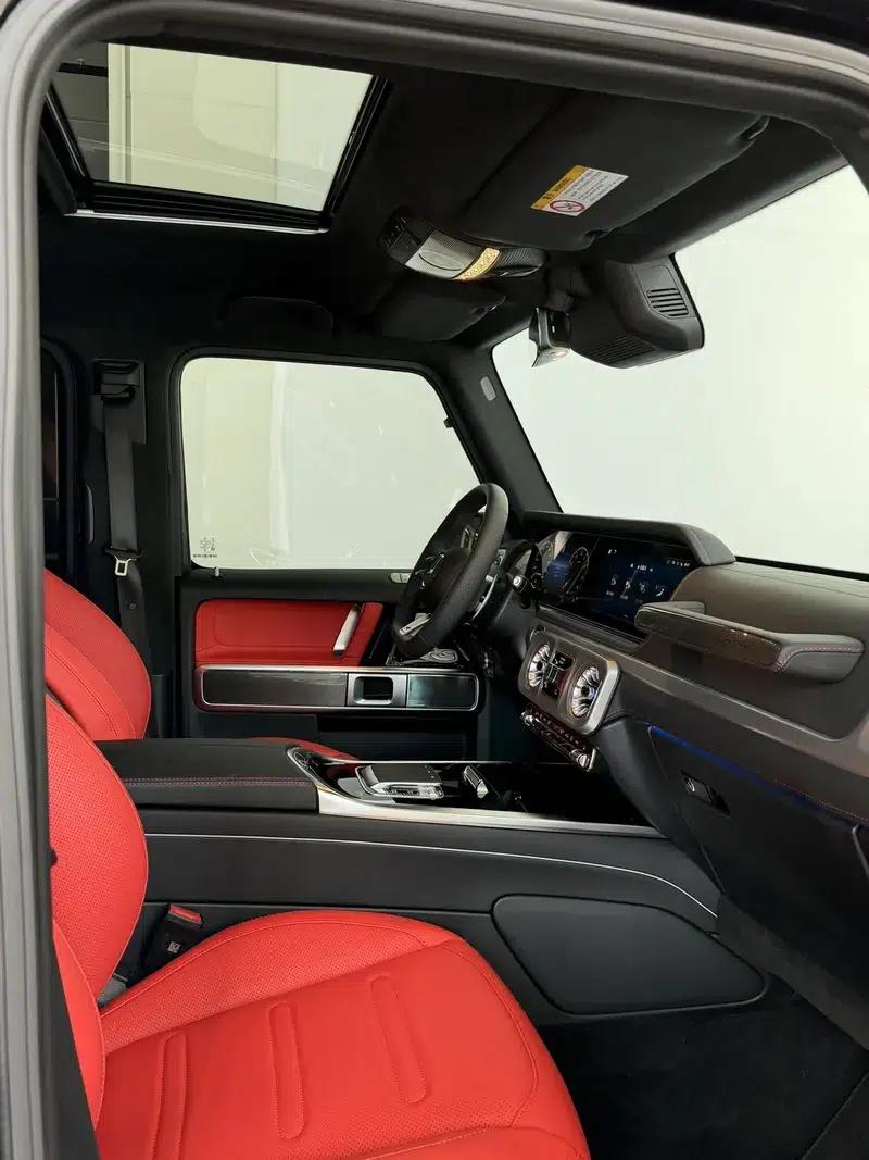 2025 Mercedes-Benz G-Class G 500 — миниатюра 14