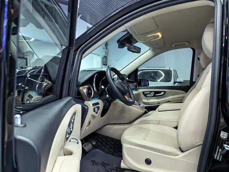 Mercedes-Benz V-Class 2021 V 260 L Long Wheelbase Premium Edition — миниатюра 14