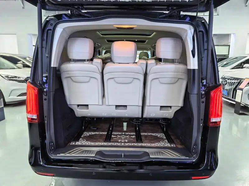 Mercedes-Benz V-Class 2021 V 260 L Long Wheelbase Premium Edition — миниатюра 16