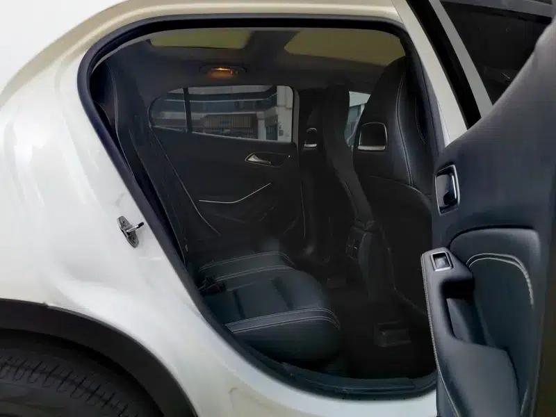 2019 Mercedes-Benz GLA 200 Fashion Edition — миниатюра 17
