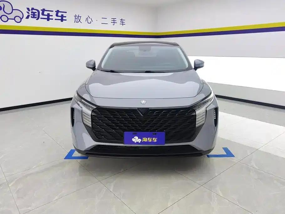 Venucia V2021 260T Idol Edition — миниатюра 2