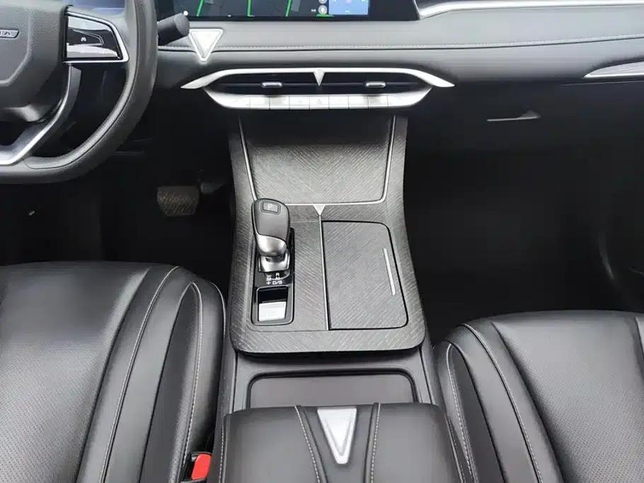 Venucia V2021 260T Idol Edition — миниатюра 16