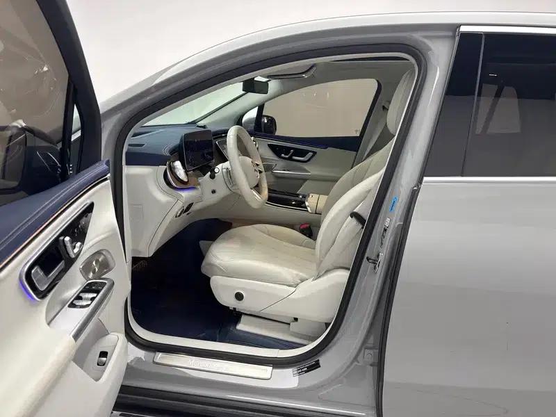 2024 Mercedes-Benz EQE SUV 350 4MATIC Luxury Edition — миниатюра 17