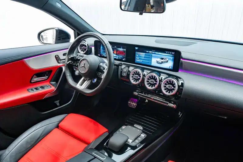 2024 Mercedes-Benz A-Class AMG A 35 L 4MATIC — миниатюра 15