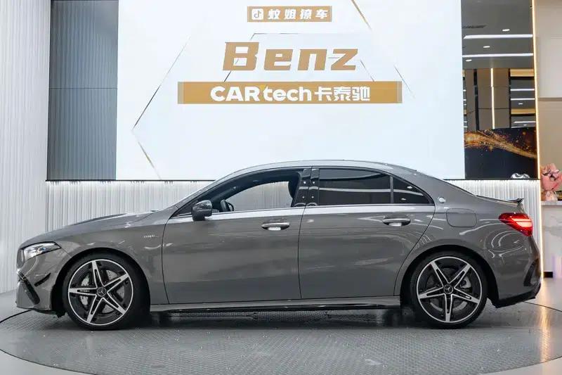 2024 Mercedes-Benz A-Class AMG A 35 L 4MATIC — миниатюра 3