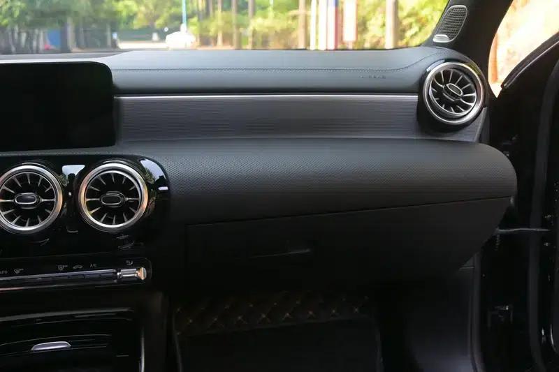 2023 Mercedes-Benz A-Class AMG A 35 L 4MATIC — миниатюра 21
