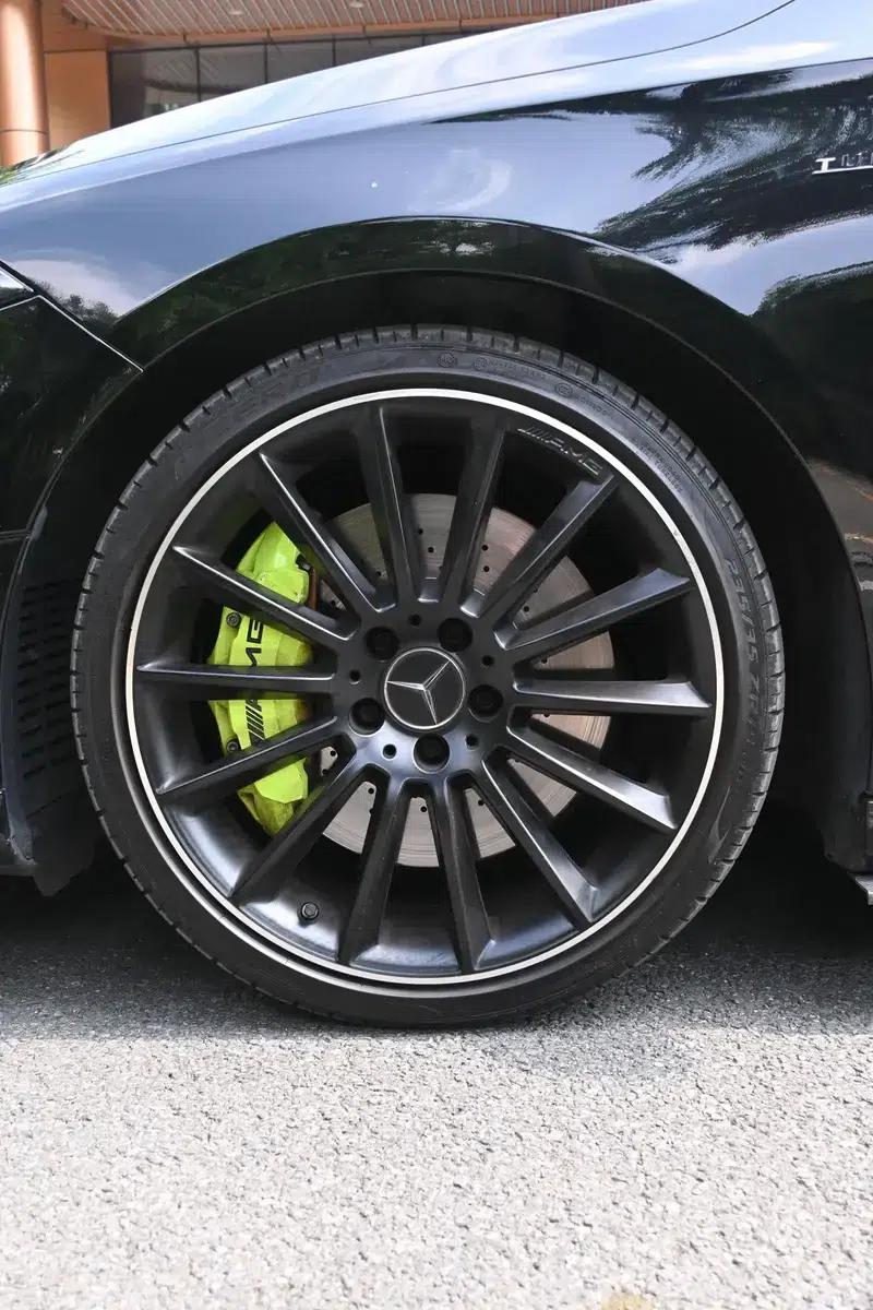 2023 Mercedes-Benz A-Class AMG A 35 L 4MATIC — миниатюра 30