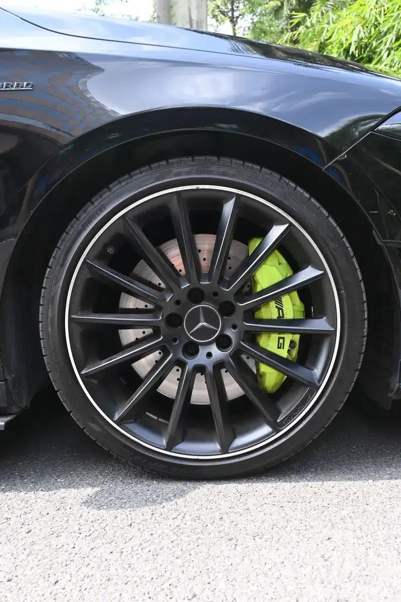 2023 Mercedes-Benz A-Class AMG A 35 L 4MATIC — миниатюра 32