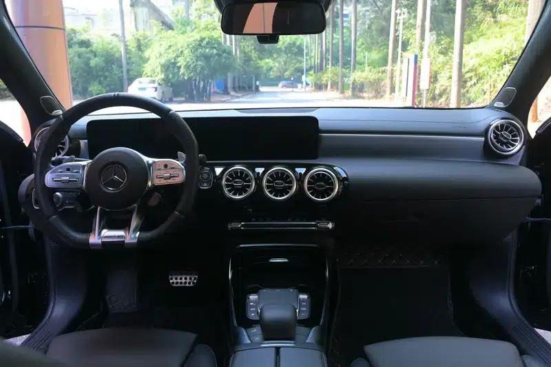 2023 Mercedes-Benz A-Class AMG A 35 L 4MATIC — миниатюра 37