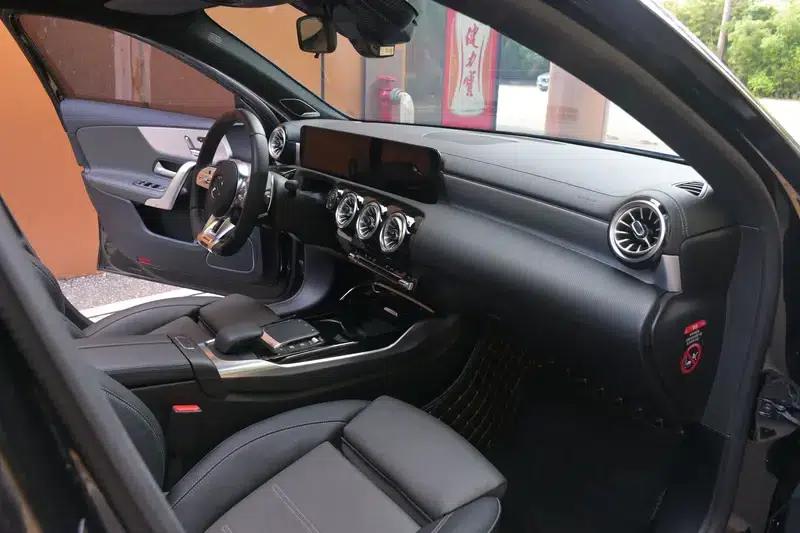 2023 Mercedes-Benz A-Class AMG A 35 L 4MATIC — миниатюра 40