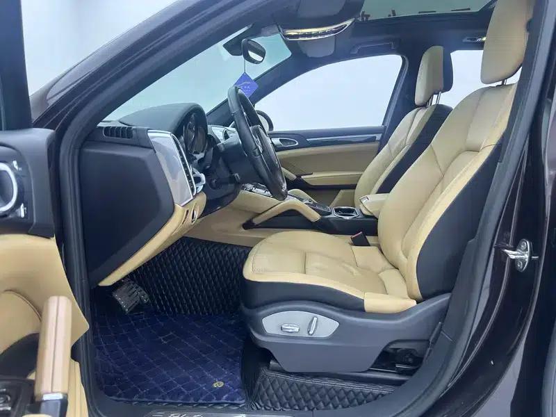 Cayenne 2014 Cayenne Platinum Edition 3.0T — миниатюра 23