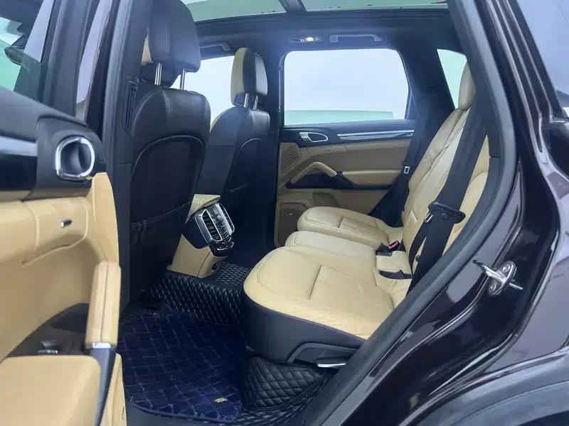 Cayenne 2014 Cayenne Platinum Edition 3.0T — миниатюра 24