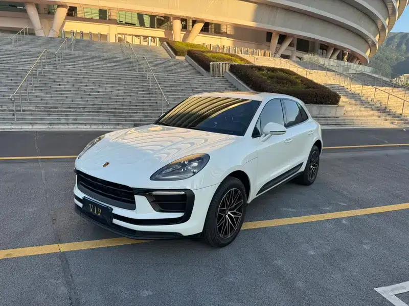 2023 Macan 2.0T — миниатюра 1