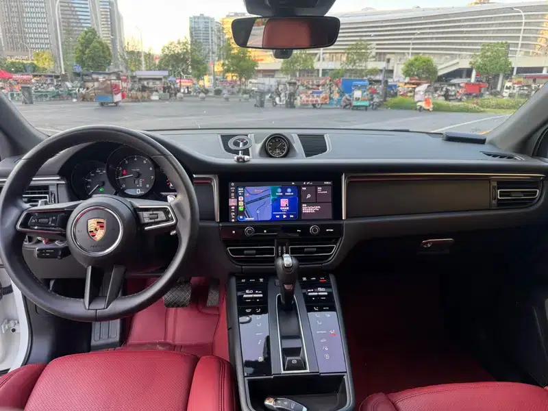 2023 Macan 2.0T — миниатюра 11