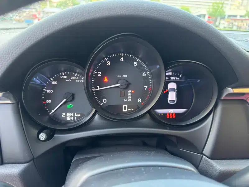 2023 Macan 2.0T — миниатюра 12