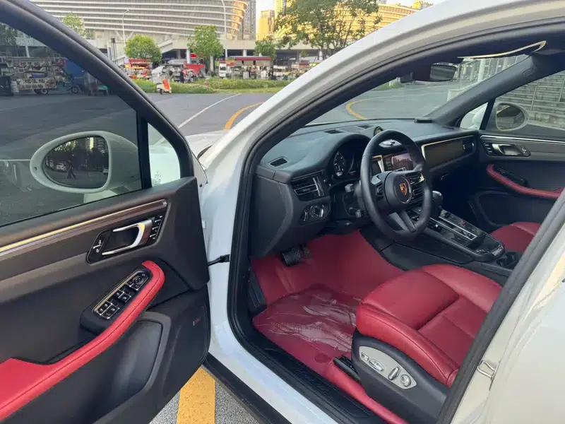 2023 Macan 2.0T — миниатюра 14