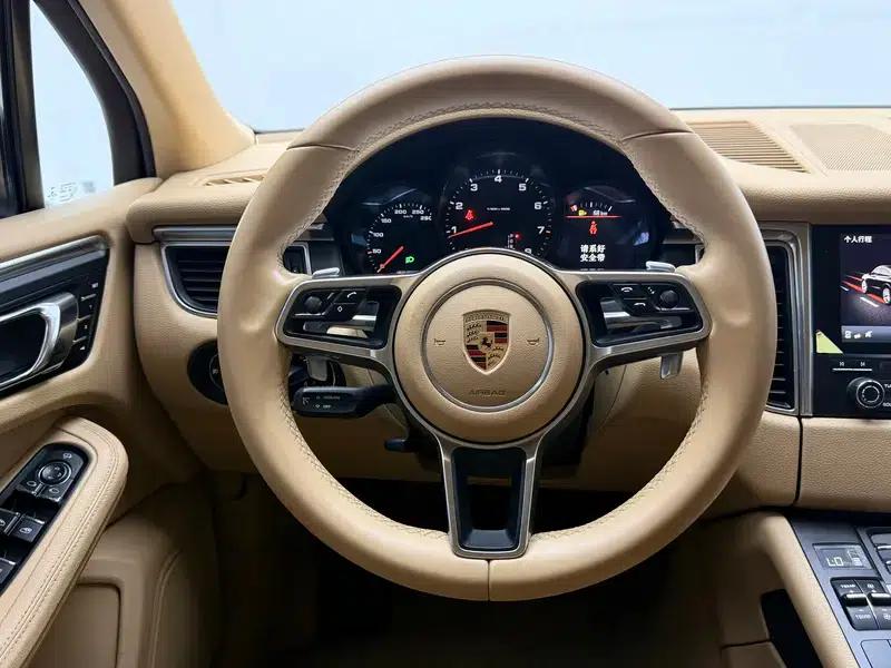 2017 Macan 2.0T — миниатюра 16