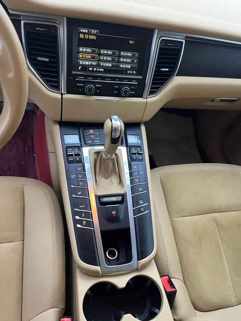 2014 Macan 2.0T — миниатюра 9