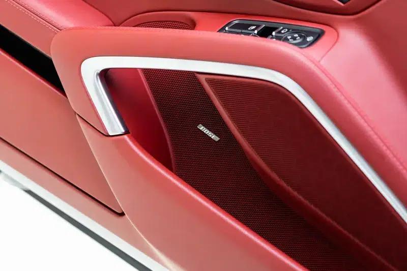 2018 Porsche 911 3.0T Automatic Rear-Wheel Drive 4-Seat Factory Custom Edition — миниатюра 6