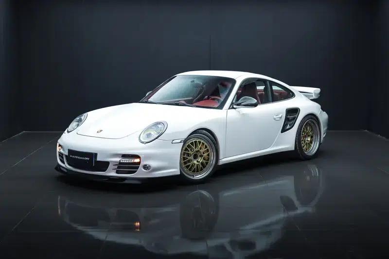 2010 Porsche 911 Turbo S 3.8T — миниатюра 1