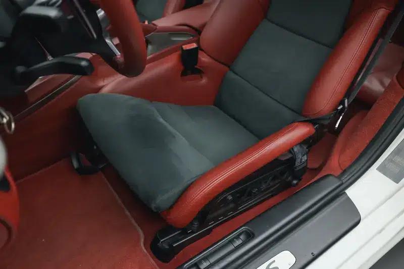 2010 Porsche 911 Turbo S 3.8T — миниатюра 14