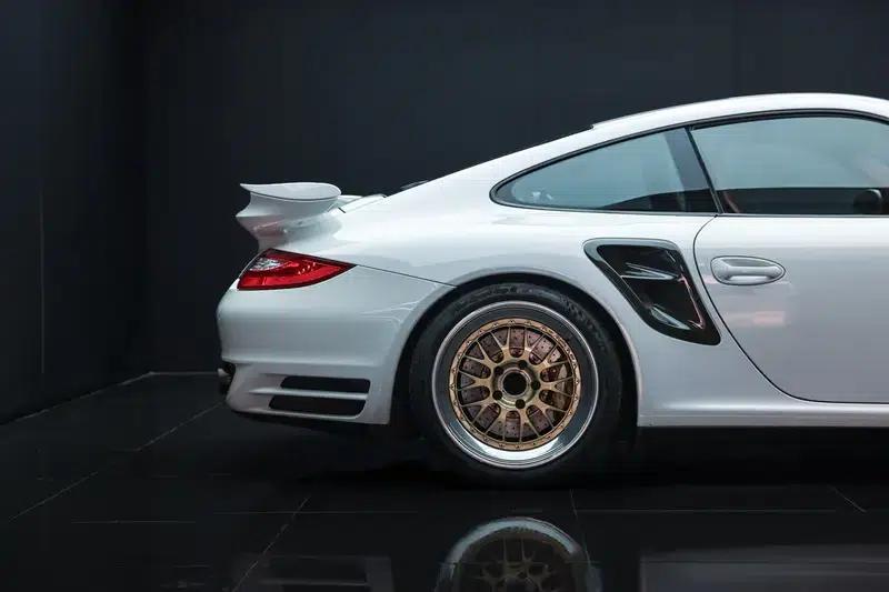 2010 Porsche 911 Turbo S 3.8T — миниатюра 19