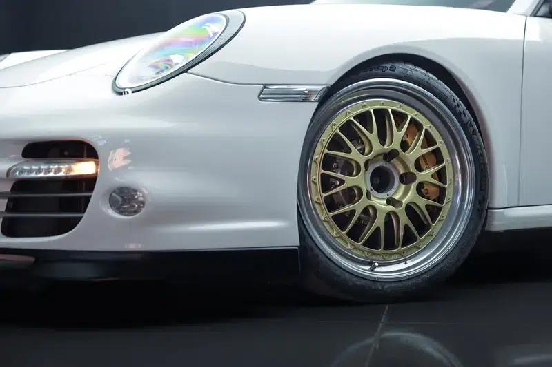 2010 Porsche 911 Turbo S 3.8T — миниатюра 21