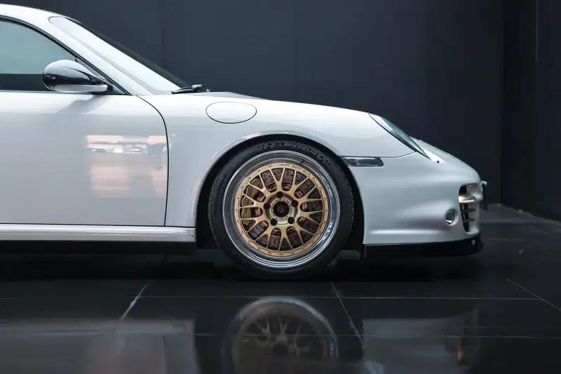 2010 Porsche 911 Turbo S 3.8T — миниатюра 24
