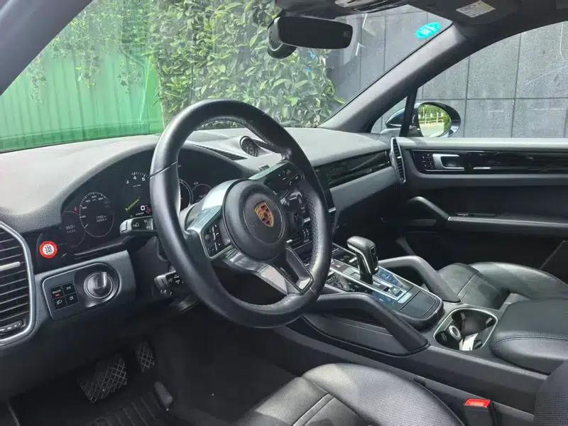 Cayenne E-Hybrid 2019 Cayenne E-Hybrid 2.0T — миниатюра 11