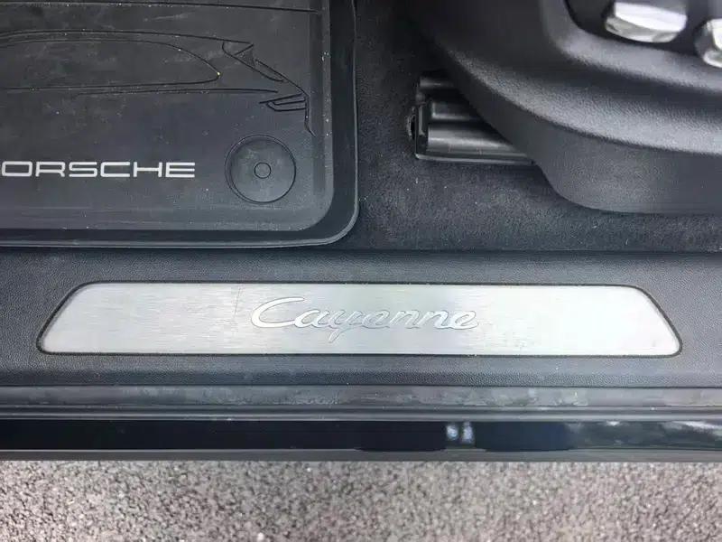 Cayenne E-Hybrid 2019 Cayenne E-Hybrid 2.0T — миниатюра 7