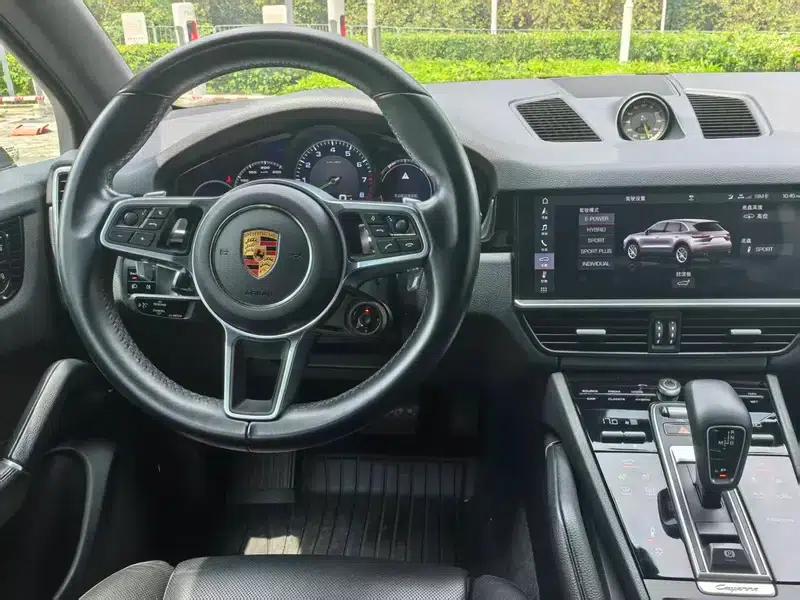 Cayenne E-Hybrid 2019 Cayenne E-Hybrid 2.0T — миниатюра 9