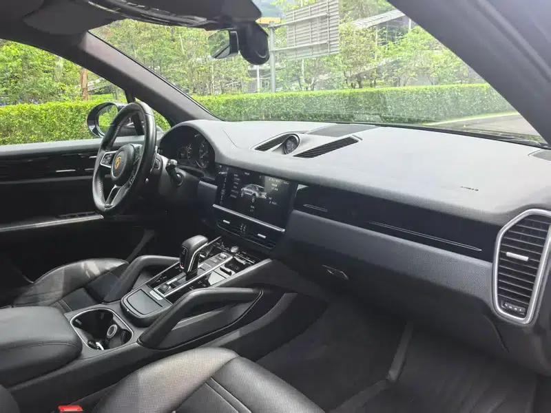 Cayenne E-Hybrid 2019 Cayenne E-Hybrid 2.0T — миниатюра 10