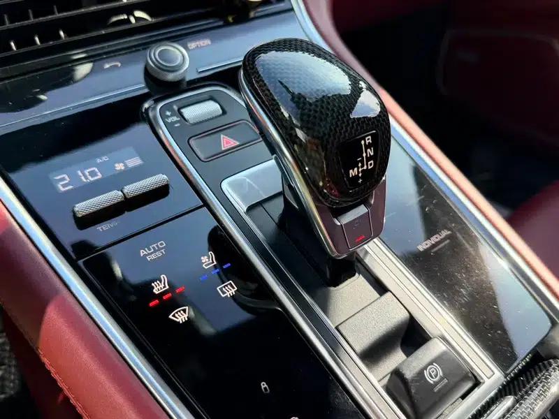 2017 Panamera E-Hybrid, Panamera 4 E-Hybrid Executive Long Wheelbase 2.9T — миниатюра 18
