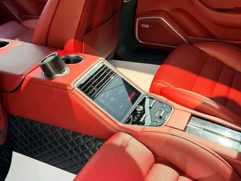 2017 Panamera E-Hybrid, Panamera 4 E-Hybrid Executive Long Wheelbase 2.9T — миниатюра 19