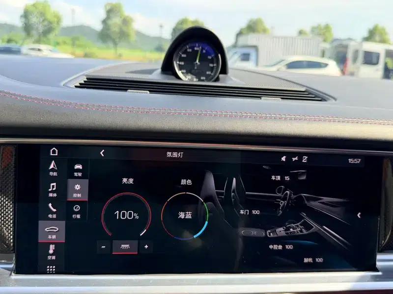 2017 Panamera E-Hybrid, Panamera 4 E-Hybrid Executive Long Wheelbase 2.9T — миниатюра 9