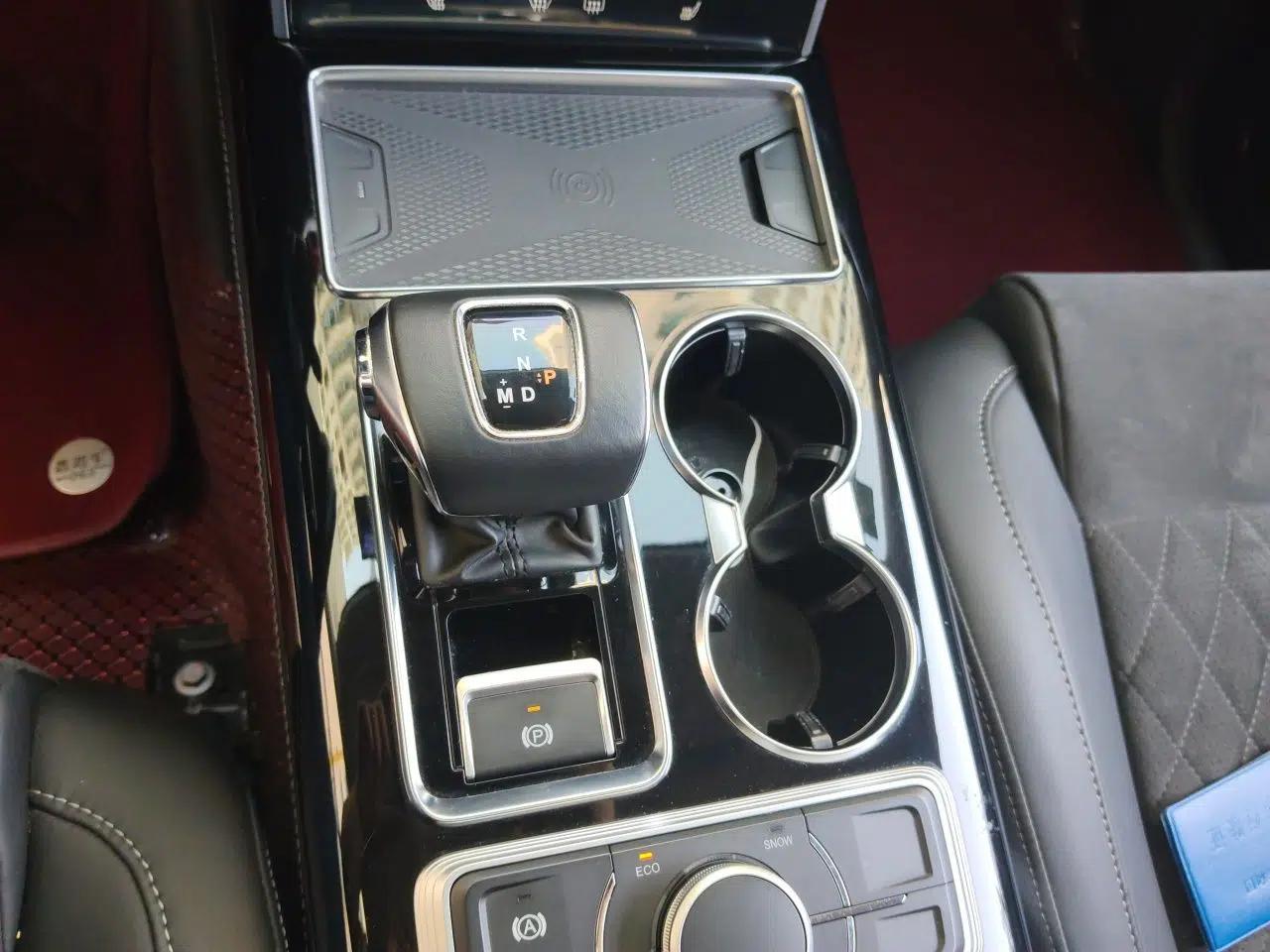 Hongqi HS7 2021 2.0T DCT Two-Wheel Drive Smart Connect Flagship Edition — миниатюра 14