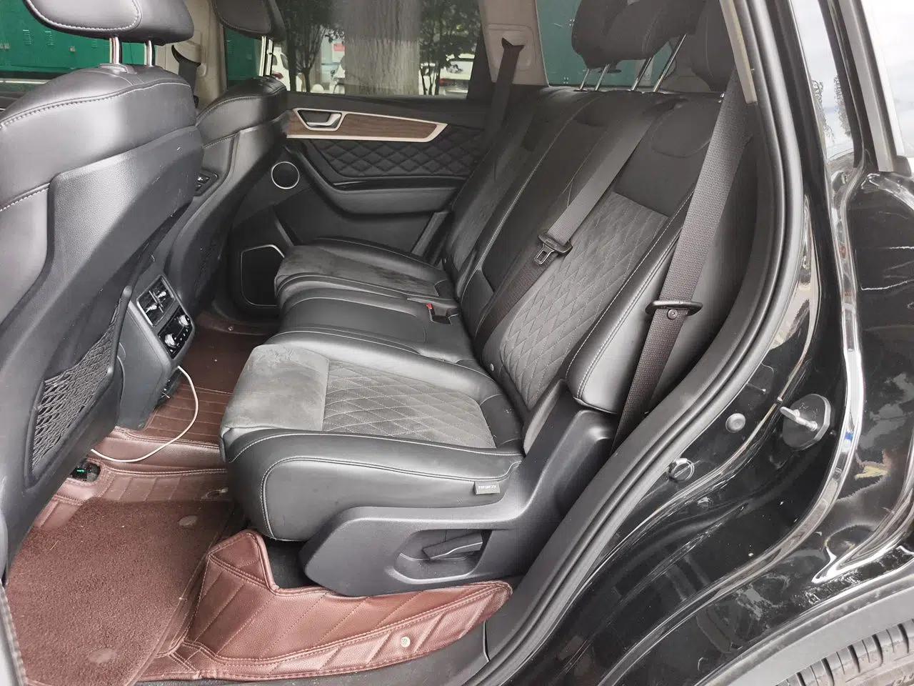 Hongqi HS7 2021 2.0T DCT Two-Wheel Drive Smart Connect Flagship Edition — миниатюра 17
