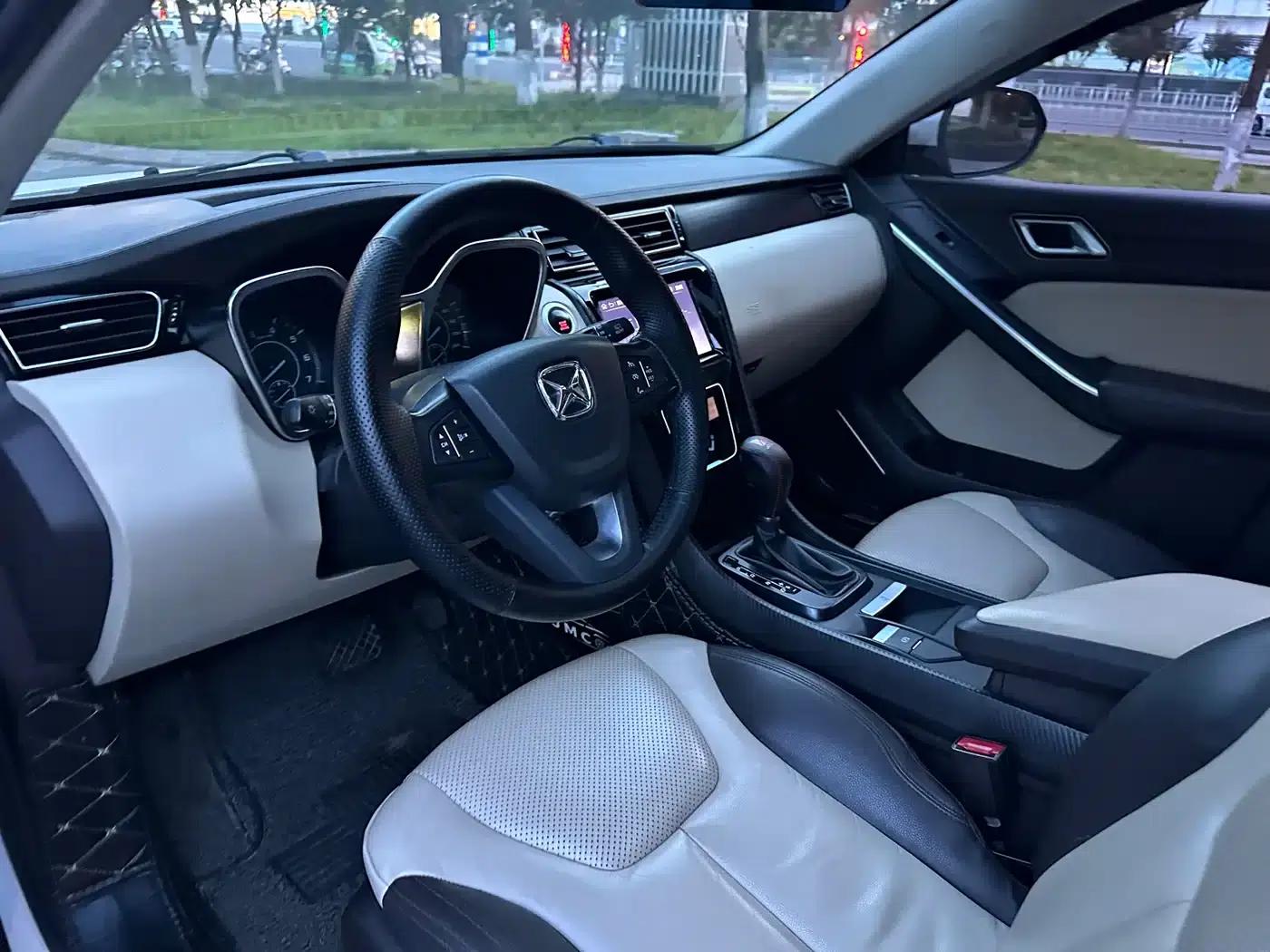 Yusheng S330 2016 1.5L GTDi Automatic 2WD Premium Edition — миниатюра 13