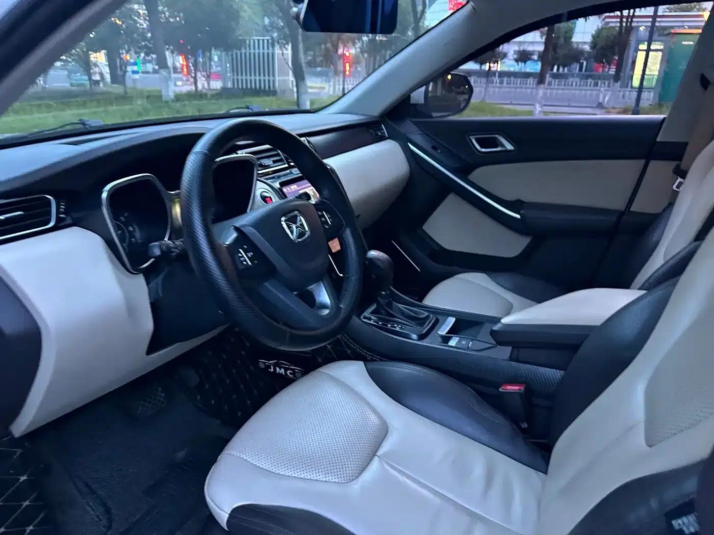 Yusheng S330 2016 1.5L GTDi Automatic 2WD Premium Edition — миниатюра 14