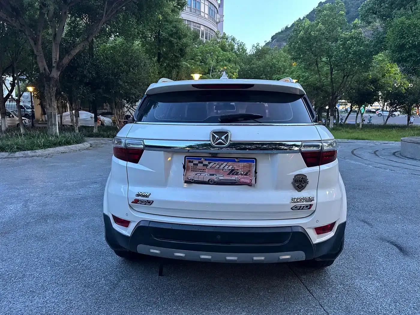 Yusheng S330 2016 1.5L GTDi Automatic 2WD Premium Edition — миниатюра 4