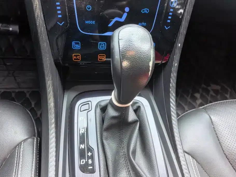 Yusheng S330 2016 1.5L GTDi Automatic 2WD Flagship Edition — миниатюра 16