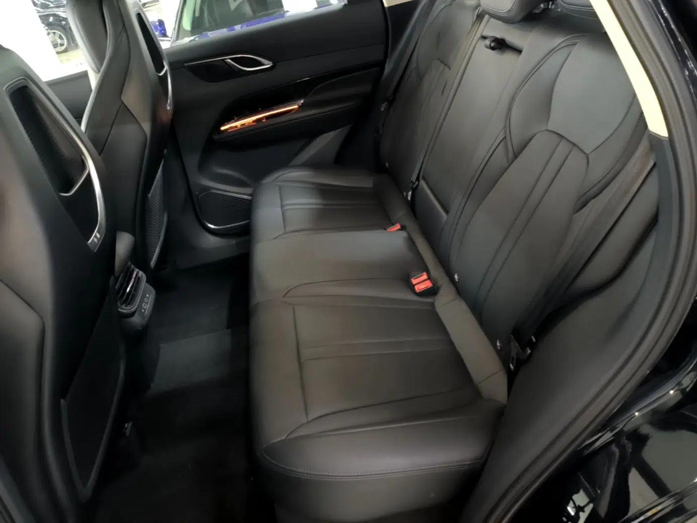Hongqi HS3 PHEV 2024 PHEV 115km Jingwei Edition — миниатюра 20