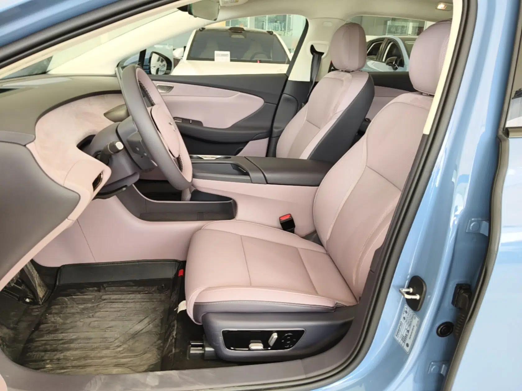 Hongqi Tiangong 05 2025 750 Smart Selection — миниатюра 17